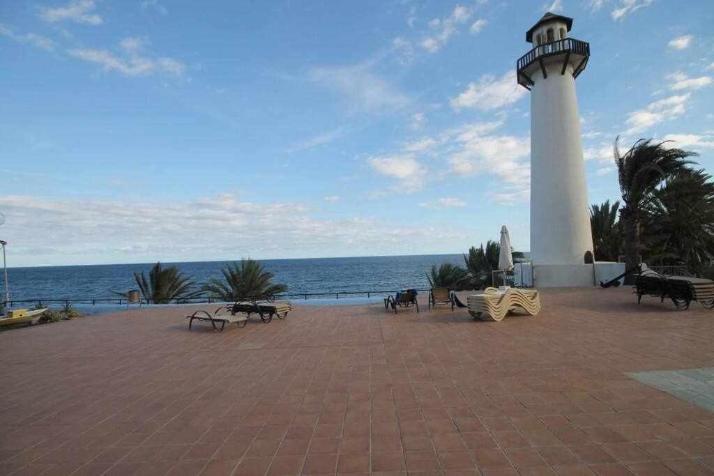 Bonito Apartamento Con Vista Al Mar Playa Del Aguila  Eksteriør billede